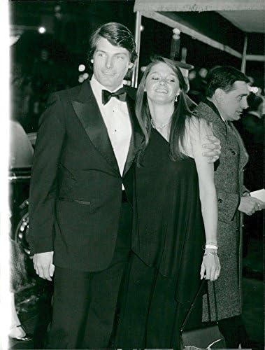 Vintage fotografija portreta glumca Christophera Reevea s djevojkom Gae Exton