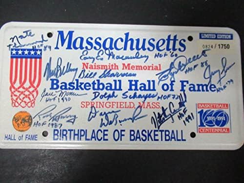 Košarkaška dvorana slavnih više potpisanih registarskih tablica Auto PSA/DNA AI00796 - Košarka s autogramima